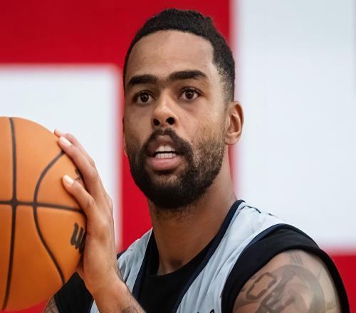 年薪降到568万，依旧没有紧迫感！外媒：拉塞尔存在消极训练行为