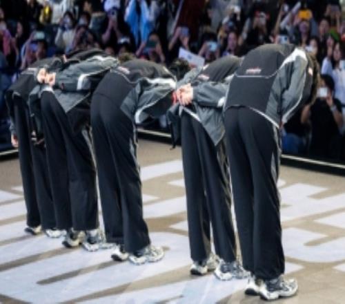 媒体人:Tabe可惜赌了两次都赌输了这队伍说实话还是野辅是大哥