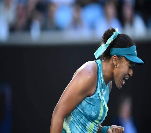 科斯蒂亞不滿大阪加油聲黑臉握手，後者：很遺憾快退役還讓你生氣