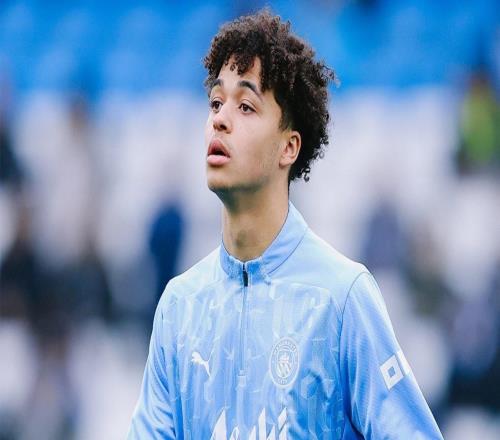 救火隊員,阿萊恩被曼城召回後立即首發迎來一線隊首秀