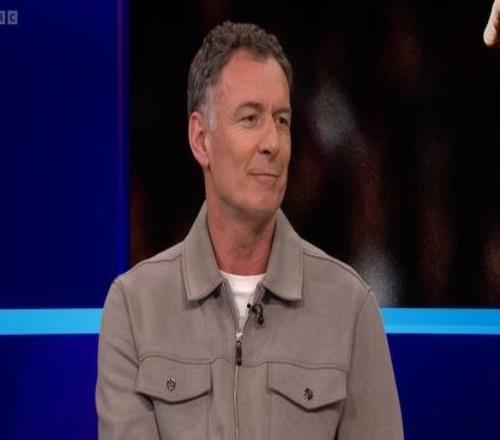 萨顿:马杜埃凯的交易非常不错,这补强了枪手也削弱了蓝军