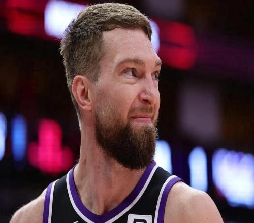 頂級(jí)中鋒來(lái)了！名記爆料，國(guó)王將交易小薩博尼斯