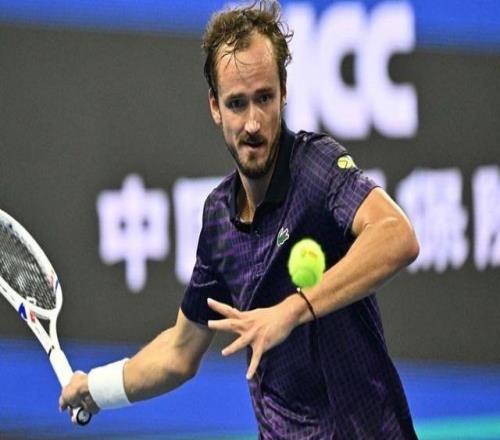 梅德韋杰夫決勝盤退賽勒納錢將與辛納爭(zhēng)奪中網(wǎng)男單冠軍