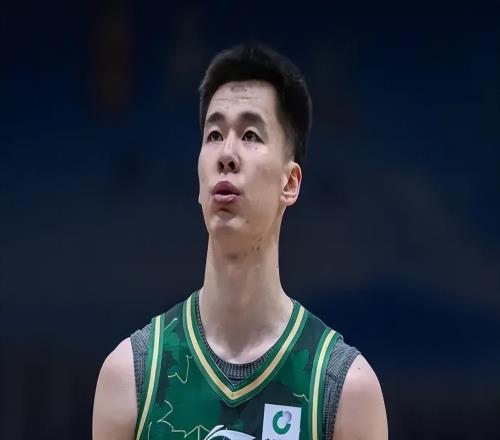 同曦输关键战!郭昊文仅13中3!当三分崩盘+遇强护框,根本没法打