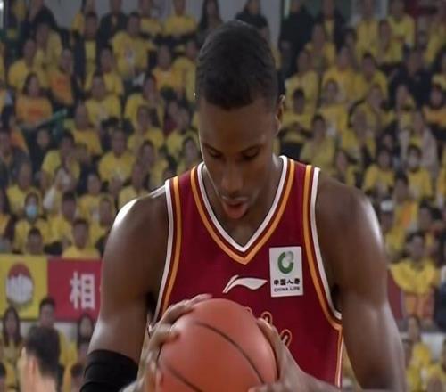 迪亚洛连续3战吃T领跑技犯榜单:累计7技犯再吃1T将追加停赛