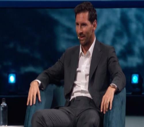 梅西:足球层面我在巴黎并不开心,球迷:世界杯夺冠弥补所有委屈