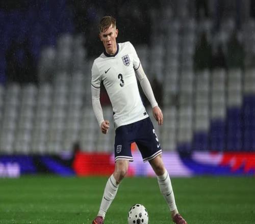 邮报:切尔西可能冬窗外租乔治霍尔有机会参加世界杯