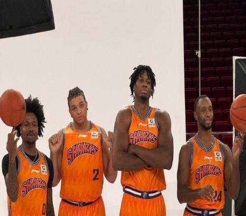 CBA新赛季实力分档!五支球队竞争总冠军,辽宁新疆降至二档