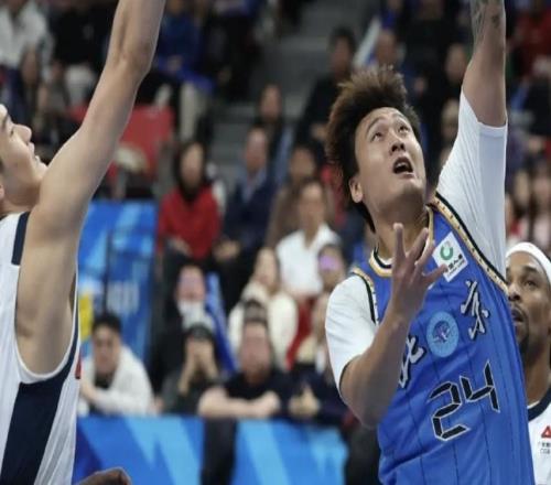 許利民：趙睿和斯佩爾曼今晚復(fù)出，但還將以此前陣容為主