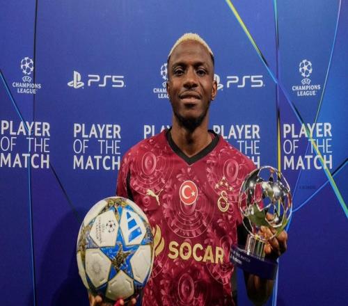 繼C羅和小盧卡斯后，奧斯梅恩是第三位歐冠對賈府戴帽的球員