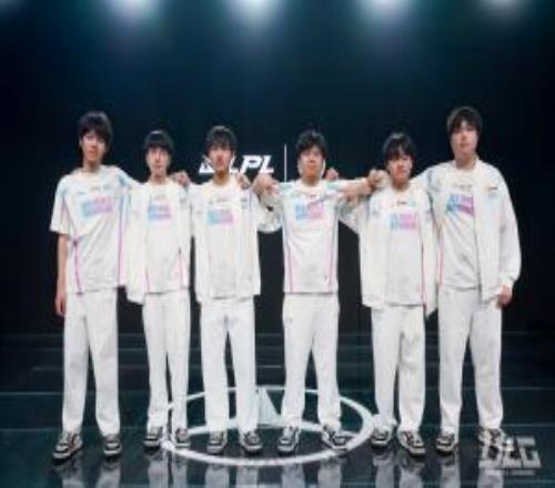 是阿Bin嗎LPL爆料人：blg有個(gè)選手肯定離隊(duì)，還有個(gè)極大概率離隊(duì)