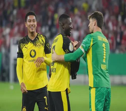 凌晨4点欧冠大戏!曼城主场乱杀德甲:魔人战旧主B席100场