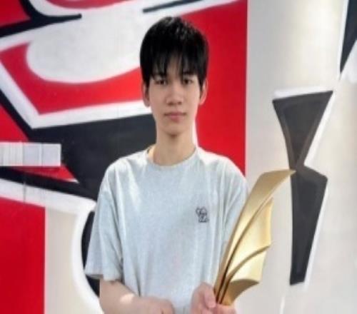 闽南语真的可以为所欲为Doggo阴阳HongQ会英文，HongQ回复：Doggo，Doggo秒回：Hong干！