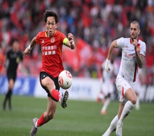 铁人双煞搁争冠队也能打主力!门将圈定大连死敌,辽宁德比热闹了