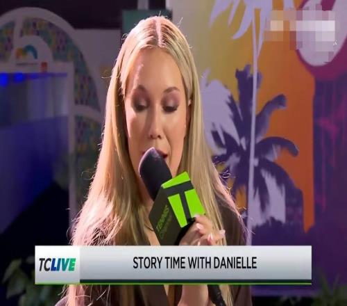 柯林斯稱嫌棄穆泰矮拒絕其吹口哨調情，穆泰回應都沒關注你別胡謅