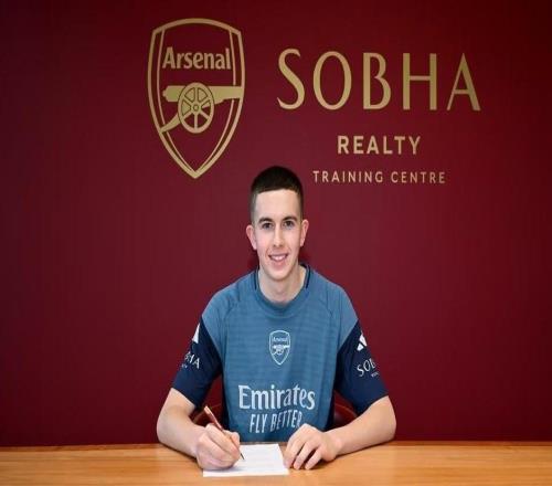 官方:阿森纳签下16岁中卫麦卡伦,后者成为奖学金计划新成员