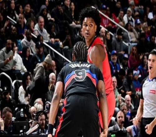 合計18中4，火箭隊兩鋒只打順風(fēng)球申京正負(fù)值158人輪換2將湊數(shù)