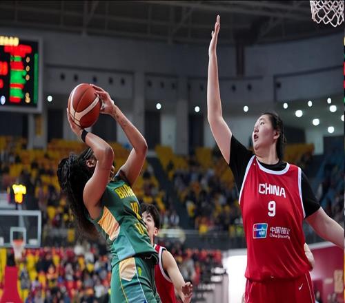 唉,4失误,明日之星沦为失误王,没篮板没防守,宫鲁鸣该弃她了