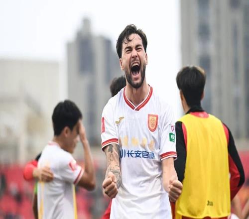 重庆足球重回中超!莱昂纳多传射,铜梁龙2比0客胜嘉定汇龙成功冲超!