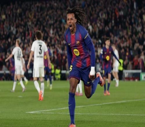 【欧冠】孔德头球双响,巴萨2比1逆转法兰克福