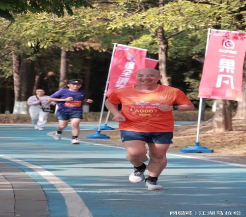 跑上賽道，辦這場(chǎng)“全員馬拉松”有啥用