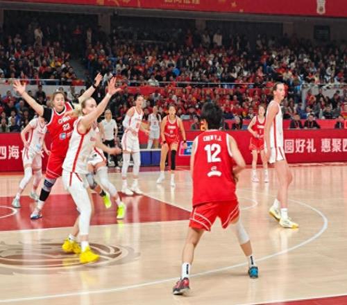 最新调整!中国女篮12人名单出炉,2人归队、1人落选,李梦没戏