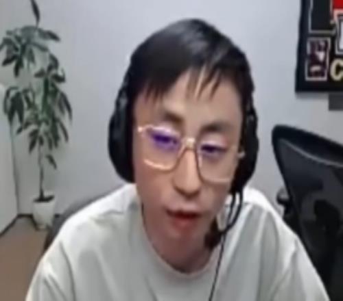 節(jié)哀水晶哥宣布停播：家中親人突然逝世即日起由二臺代播