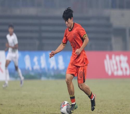 邝兆镭加盟海牛!媒体人热议:还是“半成品”,中超没那么容易