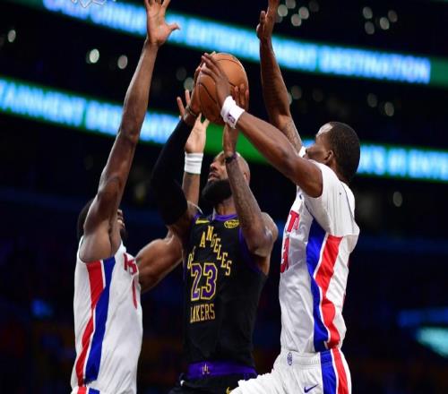 22分慘敗，23分慘敗，24分慘??！兩位超巨的競爭，終于把球隊拖垮