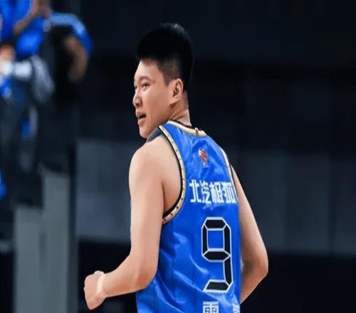 关键时刻连崩两场!杰曼无硬解,攻守都存问题,没赵睿是真不行!