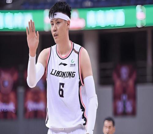 賀天舉：不知情平臺(tái)考核要求，誰(shuí)能又解說(shuō)又賣貨我去學(xué)習(xí)一下