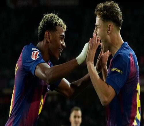 一场31让巴萨缩小差距,拉什福德神了:14场造12球