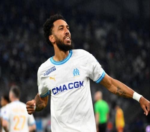 4分钟双响+追平亨利!36岁奥巴梅扬用绝杀逆转创造奇迹