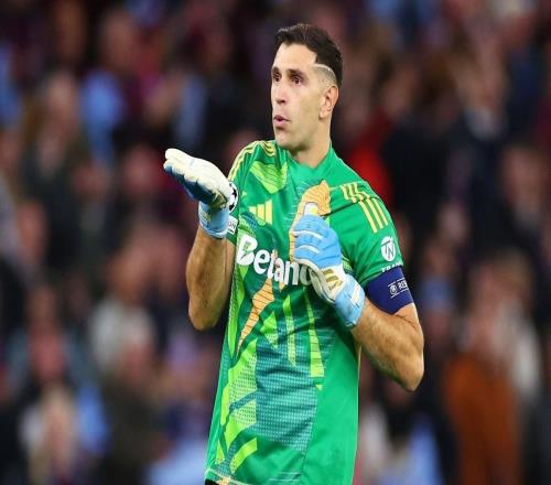 高接抵挡,大马丁对阵阿森纳做出7次成功扑救