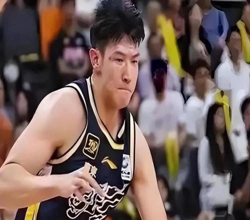 广东今夏离队首人!23岁,天赋出众,已失杜锋信任!望走徐昕路线