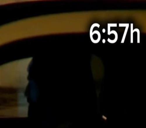 六台:阿韦洛亚0657就抵达训练基地,距离训练开始还有4小时