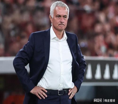 2队全败!穆里尼奥怒斥裁判,暗示不用10分,欧冠也能出线