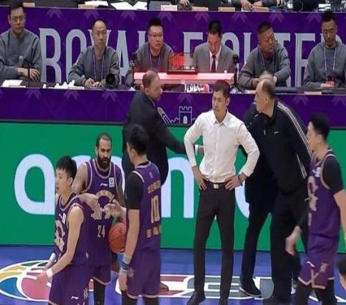 张庆鹏谈加时击败浙江:大家必胜心态很难得老队员起定海神针作用