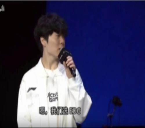 Rooike：听教练上次三比零拿下Xiaohao：这次展示什么叫骑士礼