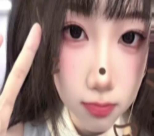 主持十月分享手勢舞視頻：他們都說我好帥