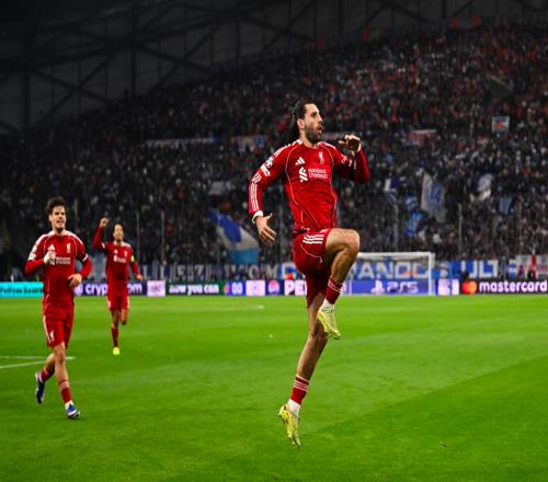 歐冠上演五大聯(lián)賽強強對決：11.7億豪門客場30各項賽事13場不敗