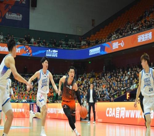 俱乐部杯高诗岩、程帅澎双双缺阵,高速男篮6日对阵浙江男篮