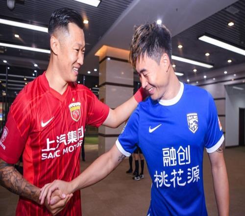 中超新豪门诞生!云南官宣10人+巴萨系主帅,徐新+费尔南多领衔