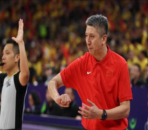 男篮将迎至暗时刻郭士强没培养出年轻人,还面临无缘世界杯风险