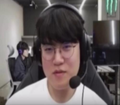 Gumayusi：现役里没人结婚吗相赫哥不结吗他不是现役最高龄吗