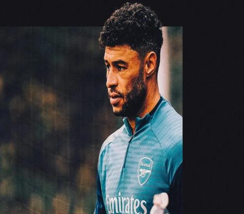 张伯伦:并不会觉得自己老了,我渴望参加比赛