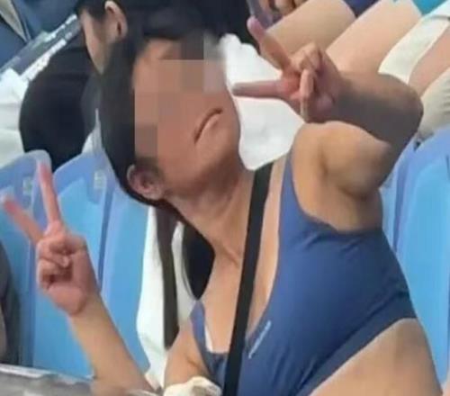 女子酒后擾亂賽場秩序，文明觀賽不容“耍酒瘋”新京報快評