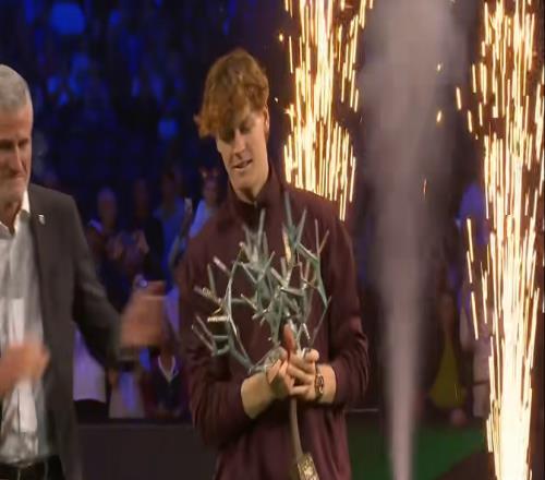 辛納巴黎奪冠創(chuàng)兩項(xiàng)了不起成就，意大利人在都靈如何能保住球王