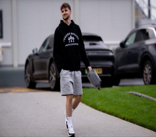 芒特带伤恢复训练,复出挽救未来!卡里克证实曼联小梅西无法首秀