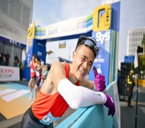 1.5萬名跑者暢跑浦東！2026上海半程馬拉鬆圓滿完賽